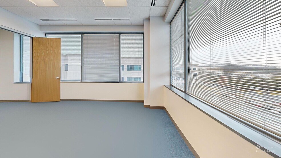 More Photos Of 13861 Sunrise Valley Dr, Herndon Office For Lease