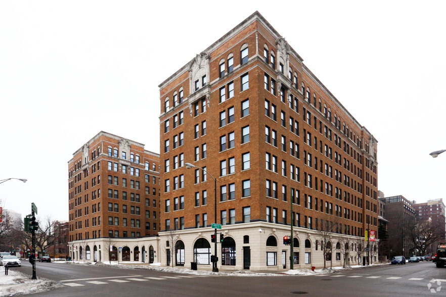 Primary Photo Of 5009 N Sheridan Rd, Chicago Apartments For Lease