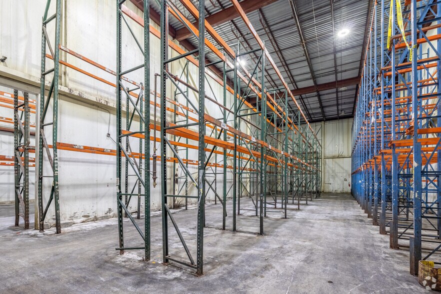 More Photos Of 1270 KY-192, London Refrigeration Cold Storage For Sale