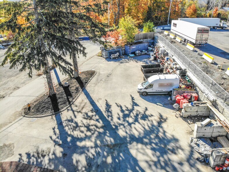 More Photos Of 25 Popes Ln, Danvers Flex For Sale