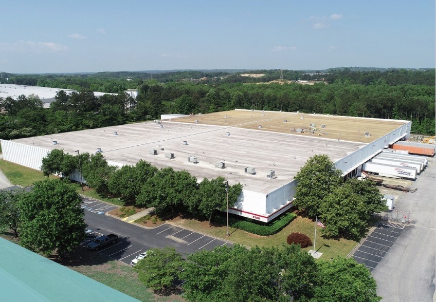 More Photos Of 3700 Atlanta Industrial Pky N, Atlanta Manufacturing For Lease