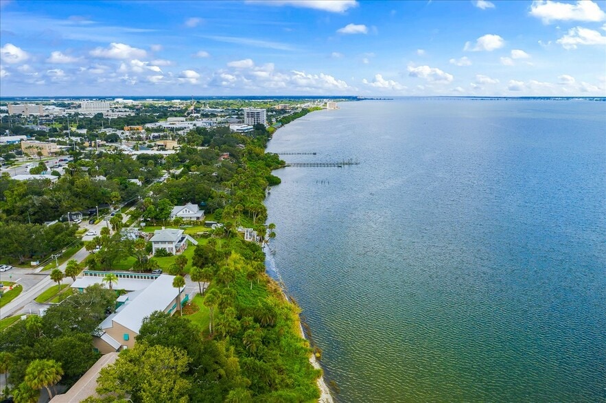 More Photos Of 1811 Riverview Dr, Melbourne Office Residential For Sale