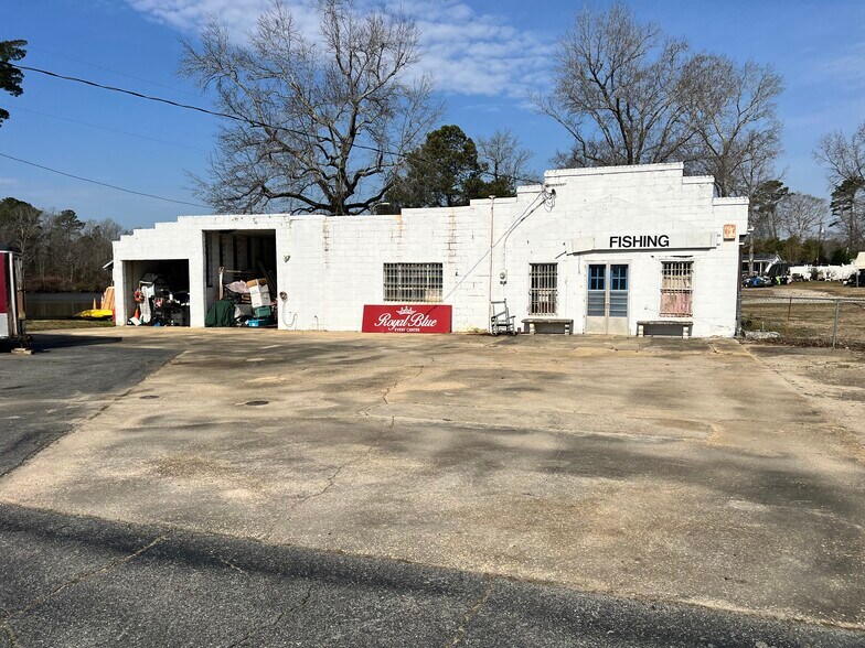 Primary Photo Of 8197 Panther Lake Rd, Willow Spring Convenience Store For Lease
