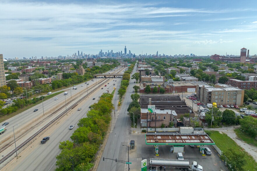 More Photos Of 3659 W Harrison St, Chicago Warehouse For Sale