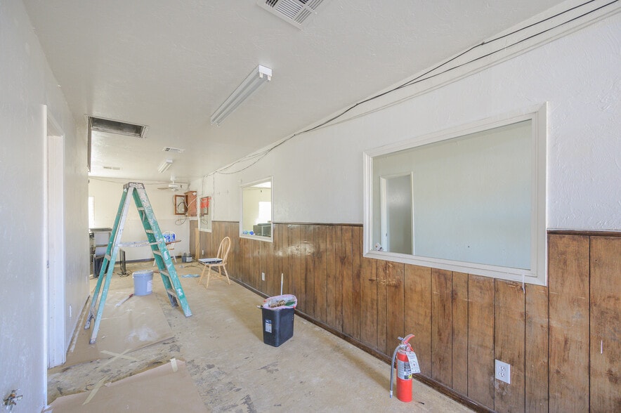 More Photos Of 1770 Highway 95, Bullhead City Specialty For Sale