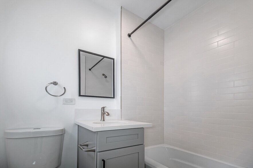 More Photos Of 1217 9th St, Santa Monica Apartments For Sale