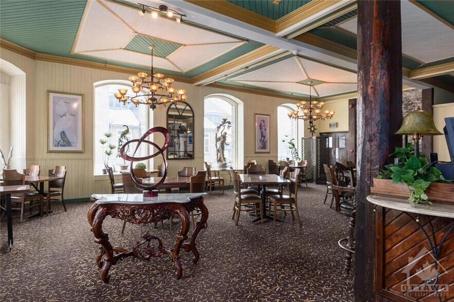 More Photos Of 111 St Lawrence St, Merrickville Hotel For Sale
