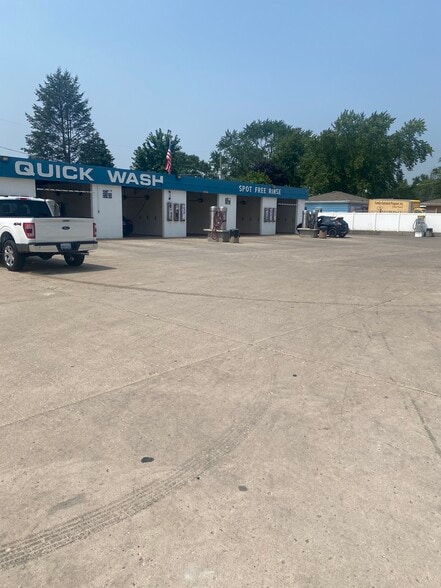 More Photos Of 2217 Plainfield Rd, Crest Hill Carwash For Sale