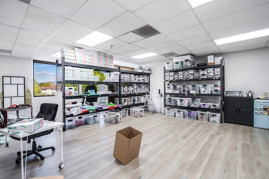More Photos Of 6746 Valjean Ave, Van Nuys Loft Creative Space For Sale