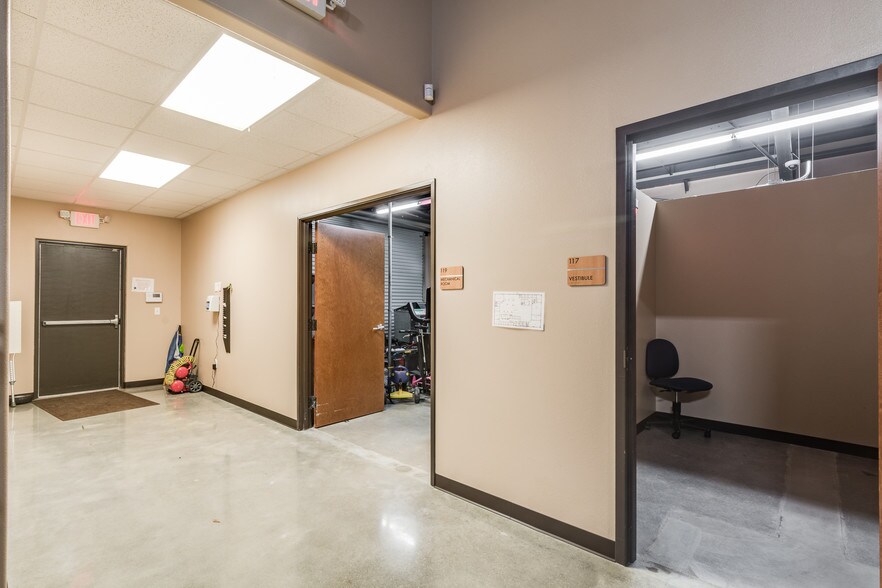 More Photos Of 23750 FM 1314 Rd, Porter Office For Sale