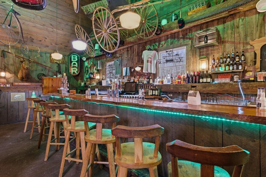 More Photos Of 581 US Route 9, Schroon Lake Restaurant For Sale