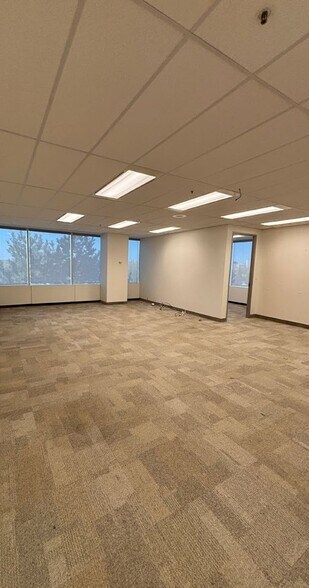 More Photos Of 2075 Kennedy Rd, Toronto Office For Lease