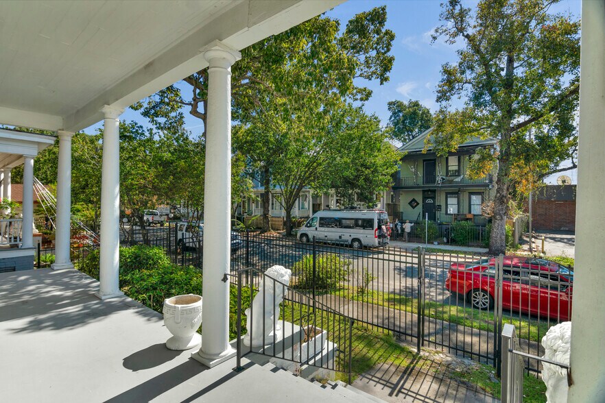 More Photos Of 310 W 34th St, Savannah Office For Sale