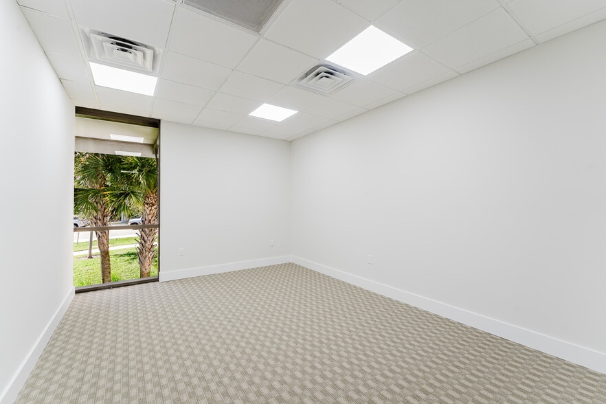 More Photos Of 399 W Palmetto Park Rd, Boca Raton Office For Lease