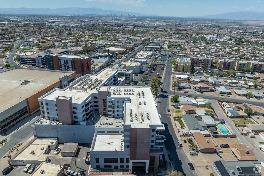 More Photos Of 215-219 S Water St, Henderson Apartments For Lease