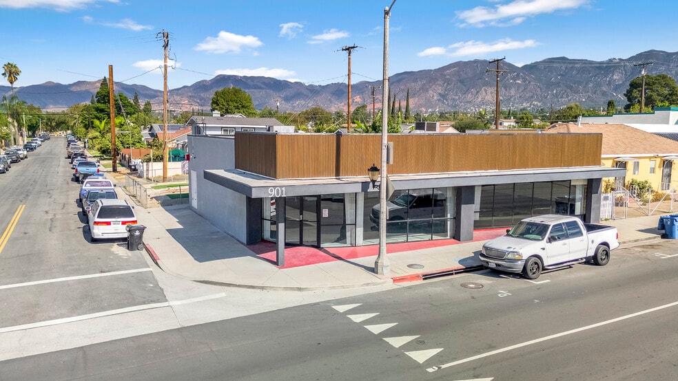 More Photos Of 901 N Maclay Ave, San Fernando Freestanding For Lease