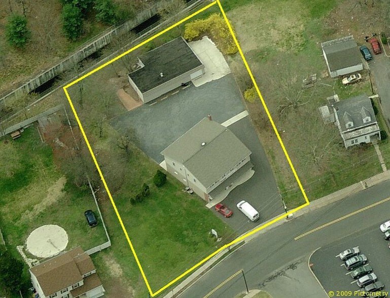 More Photos Of 33 Kuser Rd, Trenton Office For Sale