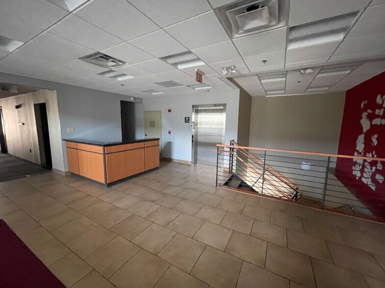 More Photos Of 720 W Lancaster Ave, Bryn Mawr Freestanding For Lease
