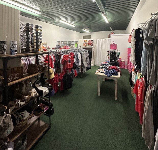 More Photos Of 712 Main St, Alma Storefront Retail Office For Sale