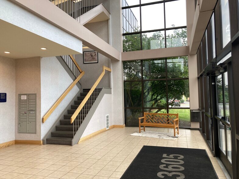 More Photos Of 3605 Vartan Way, Harrisburg Office For Lease