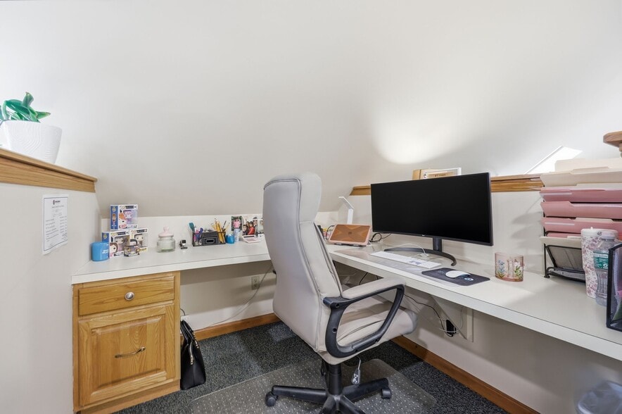 More Photos Of 200 Center St, Ludlow Medical For Sale