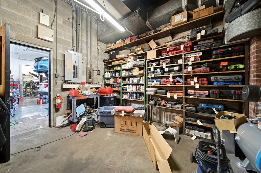 More Photos Of 1201 Broad River Rd, Columbia Auto Repair For Sale