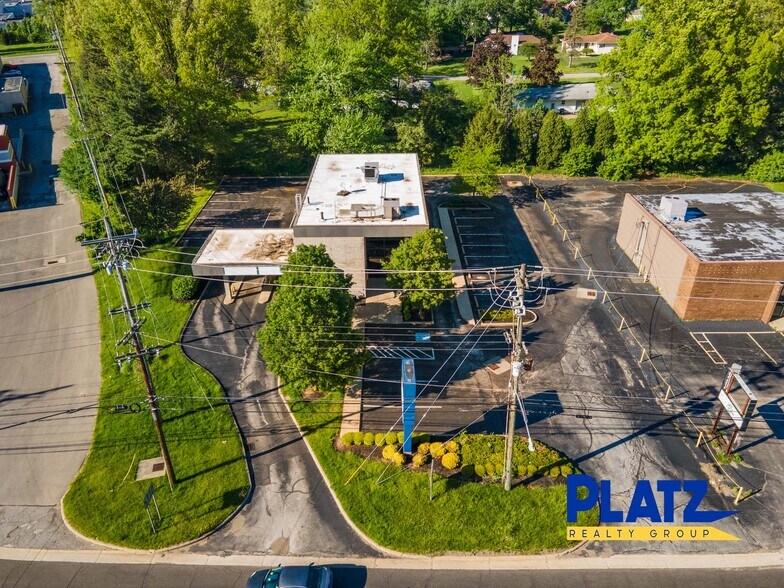 More Photos Of 5845 Youngstown Warren Rd, Niles Bank For Lease