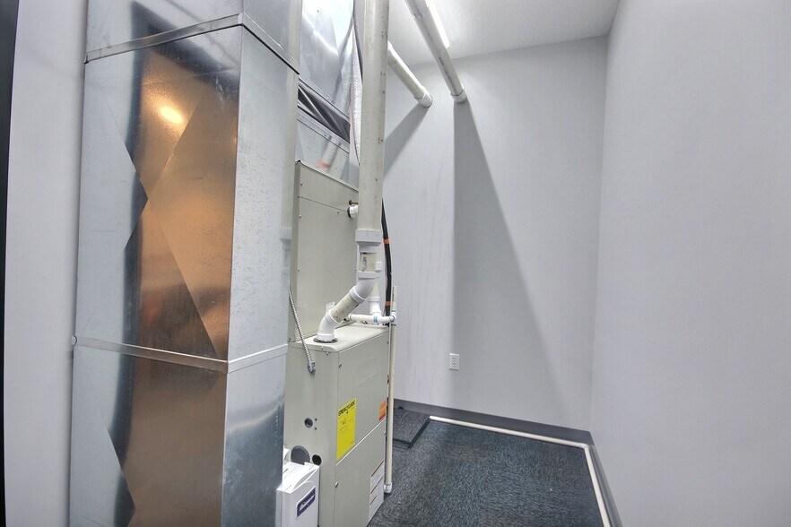 More Photos Of 2379 N Main St, Bluffton Loft Creative Space For Sale