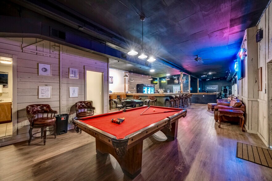 More Photos Of 422 Fryes Ln, Danville Sports And Entertainment For Sale