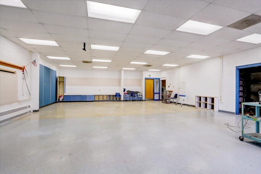 More Photos Of 305 Milwaukee St, Johnson Creek Schools For Sale