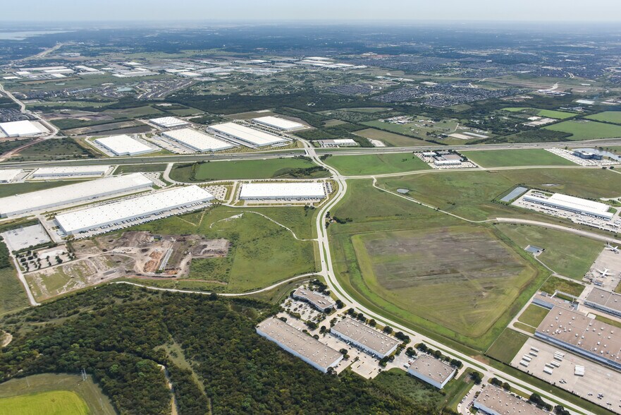 More Photos Of 2301 Eagle Pky, Fort Worth Office For Lease