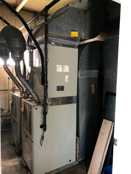 More Photos Of 1911 Brunswick Pike, Lawrenceville General Retail For Sale