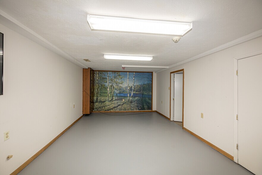 More Photos Of 7997 Wesley Dr, Strongsville Apartments For Sale