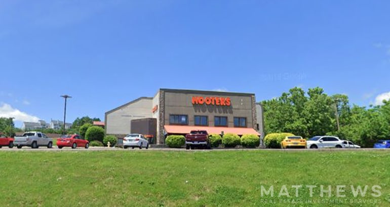 More Photos Of 12183-12185 Springfield Pike, Cincinnati Restaurant For Lease