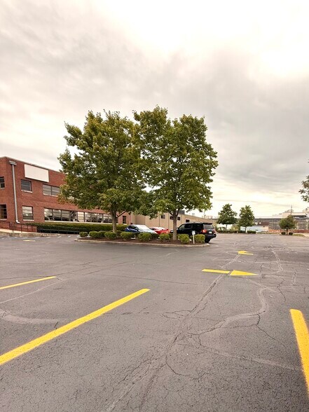 More Photos Of 1225 7th St, Columbus Manufacturing For Lease