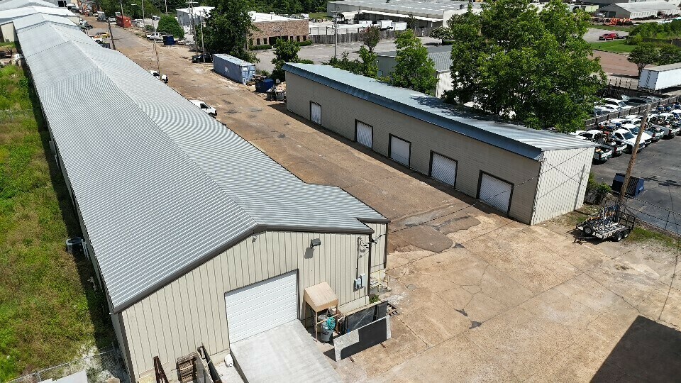 More Photos Of 9373 Macon Rd, Cordova Light Distribution For Lease