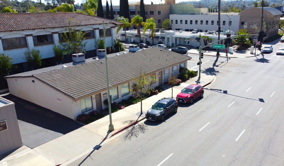 More Photos Of 202-204 S Juniper St, Escondido Medical For Sale