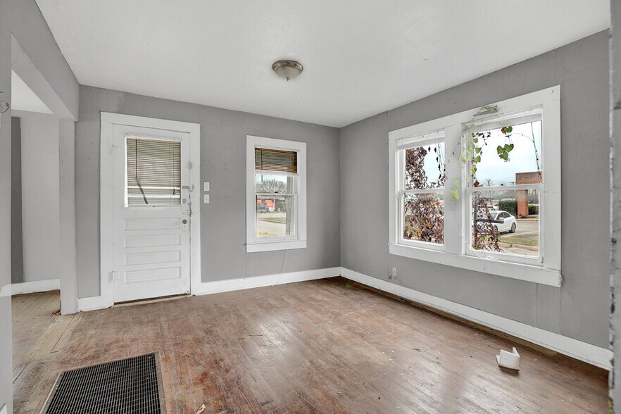 More Photos Of 650-664 S Seguin Ave, New Braunfels Land For Sale