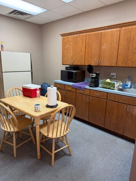 More Photos Of 2326 N Perkins Rd, Stillwater Service For Lease