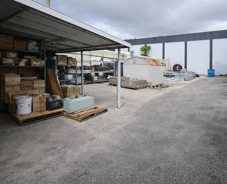 More Photos Of 7345 SW 41st St, Miami Warehouse For Sale