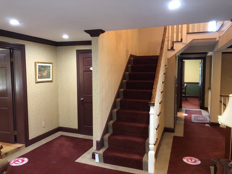 More Photos Of 500 Main St, Armonk Office For Sale