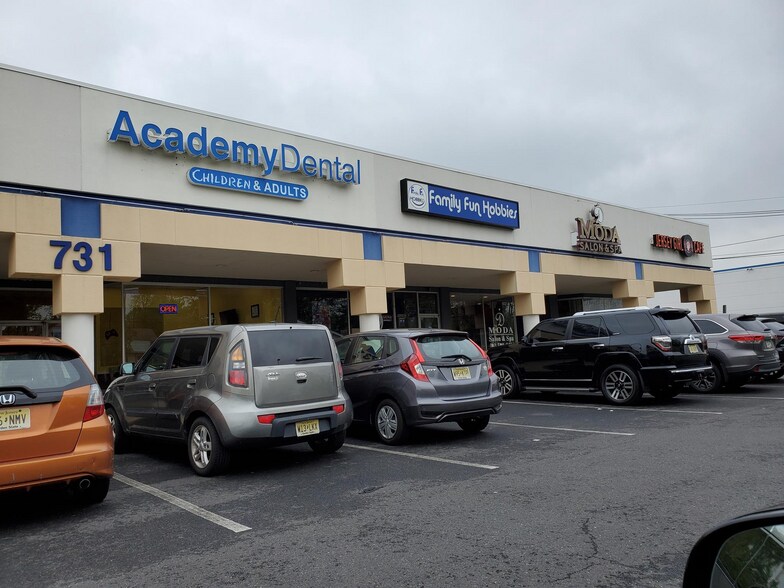 More Photos Of 731 Route 33, Hamilton General Retail For Lease