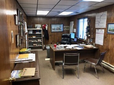 More Photos Of 1630 Broadway St, Clarksville Warehouse For Sale