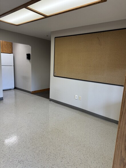 More Photos Of 151 Stewart Rd SW, Sumner Office For Lease