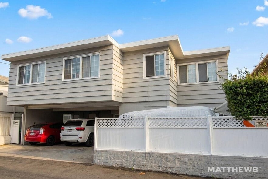 More Photos Of 531-539 Catalina, Laguna Beach Apartments For Sale