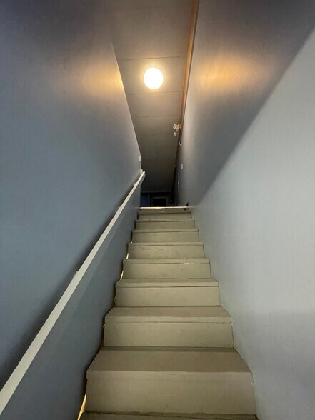 More Photos Of 3009 Murray St, Port Moody Warehouse For Lease