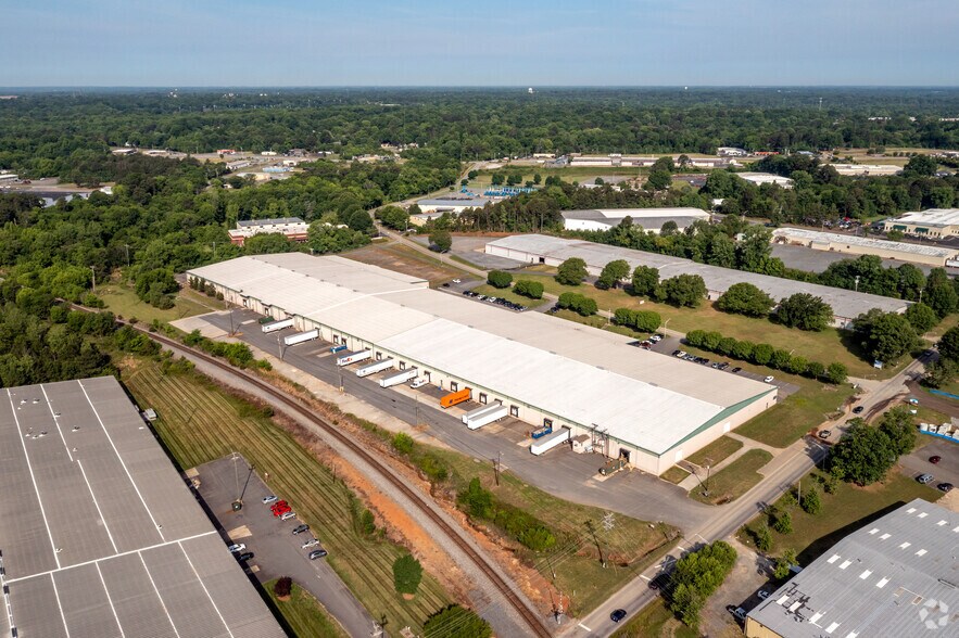 More Photos Of 1953 Langston St, Rock Hill Distribution For Lease