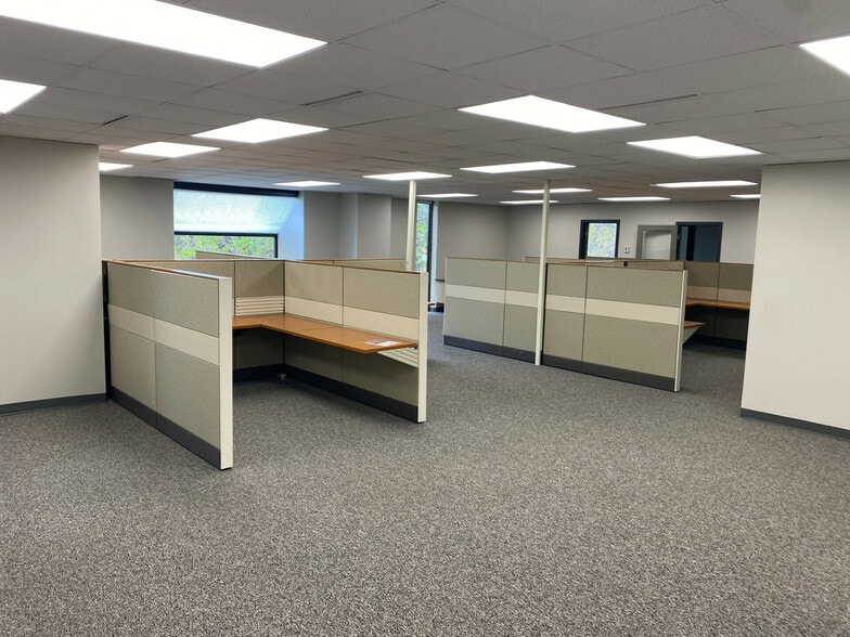 More Photos Of 3500 S Phillips Ave, Sioux Falls Office For Lease