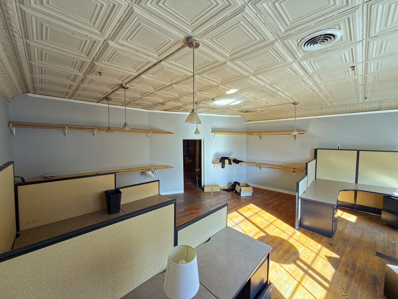More Photos Of 308 N Main St, Mount Airy Storefront Retail Office For Sale