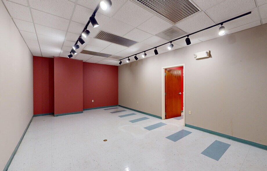 More Photos Of 3767 E Grant Rd, Tucson Office For Sale